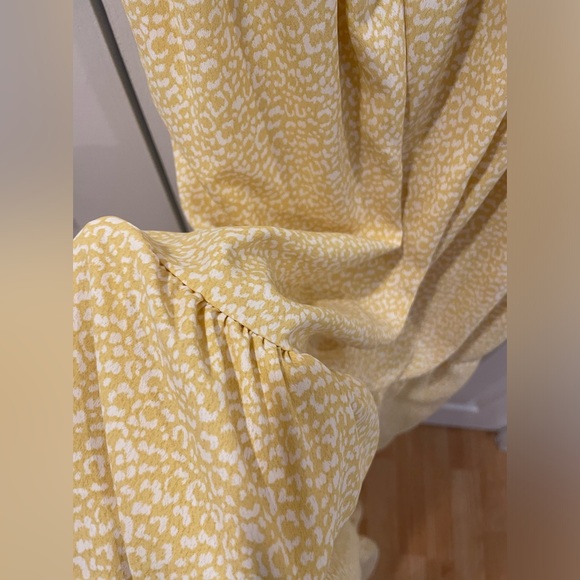 yellow and white spotted dress - Picture 2 of 9